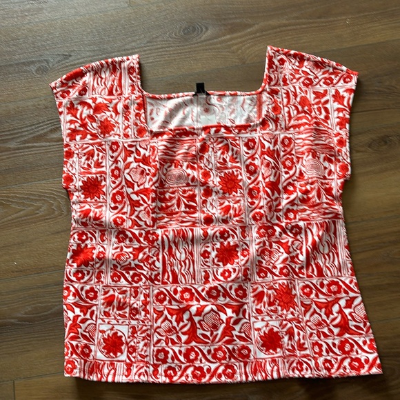 Ann Taylor top. Never worn - Picture 1 of 3